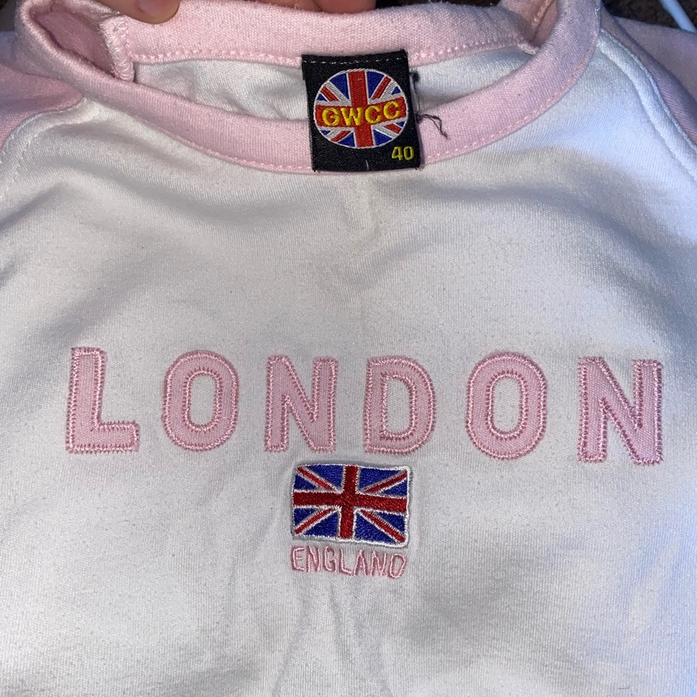 Super cute London top🩷🇬🇧 - Picture 5 of 6